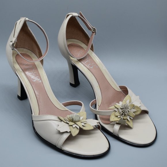 Franco Sarto Cream Strappy Heels With Flower - Picture 13 of 13